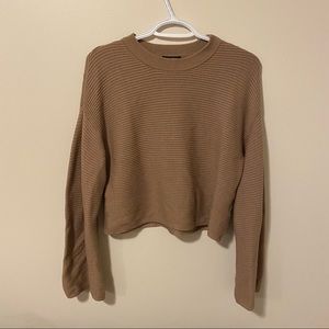 Brown ribbed wide sleeved sweater